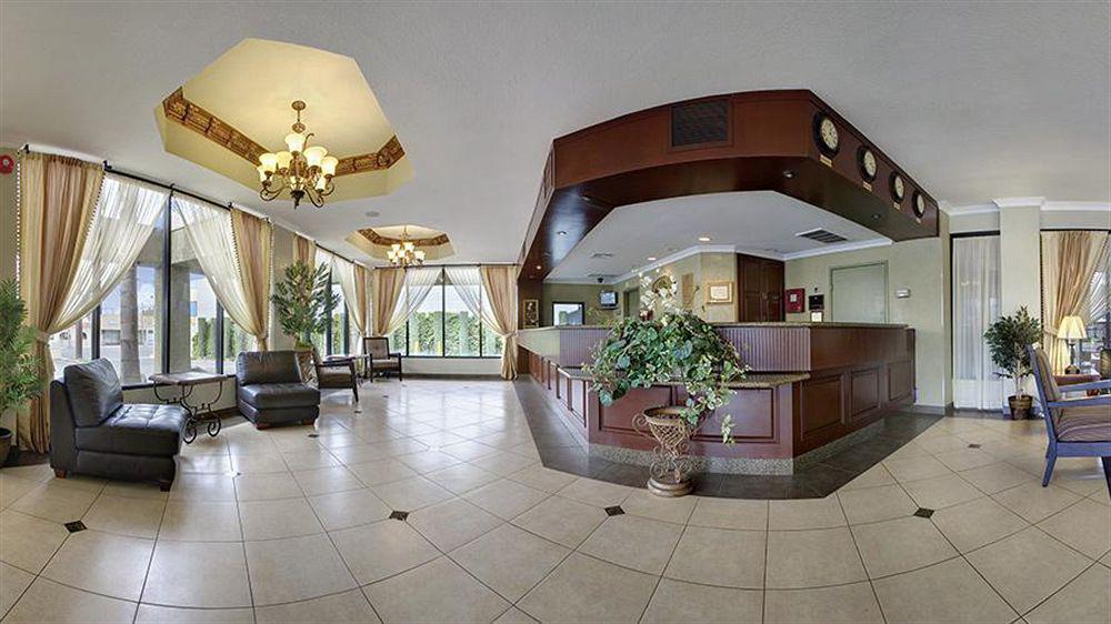 Howard Johnson By Wyndham Reseda Hotel & Suites Los Angeles Exteriér fotografie