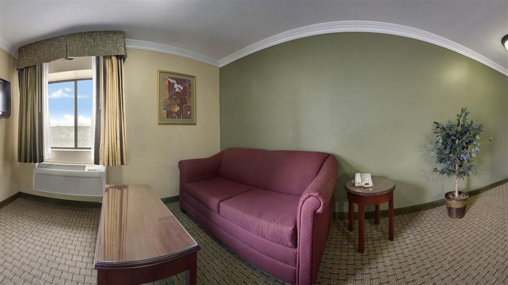 Howard Johnson By Wyndham Reseda Hotel & Suites Los Angeles Exteriér fotografie