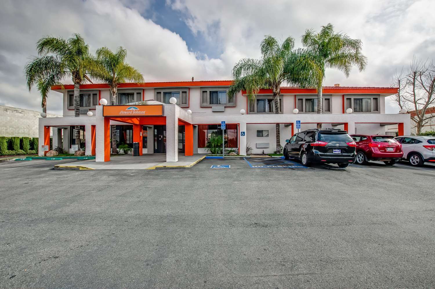 Howard Johnson By Wyndham Reseda Hotel & Suites Los Angeles Exteriér fotografie